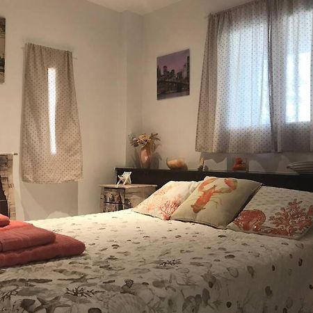 Apartamento En La Playa De Calafell. Barcelona Eksteriør bilde